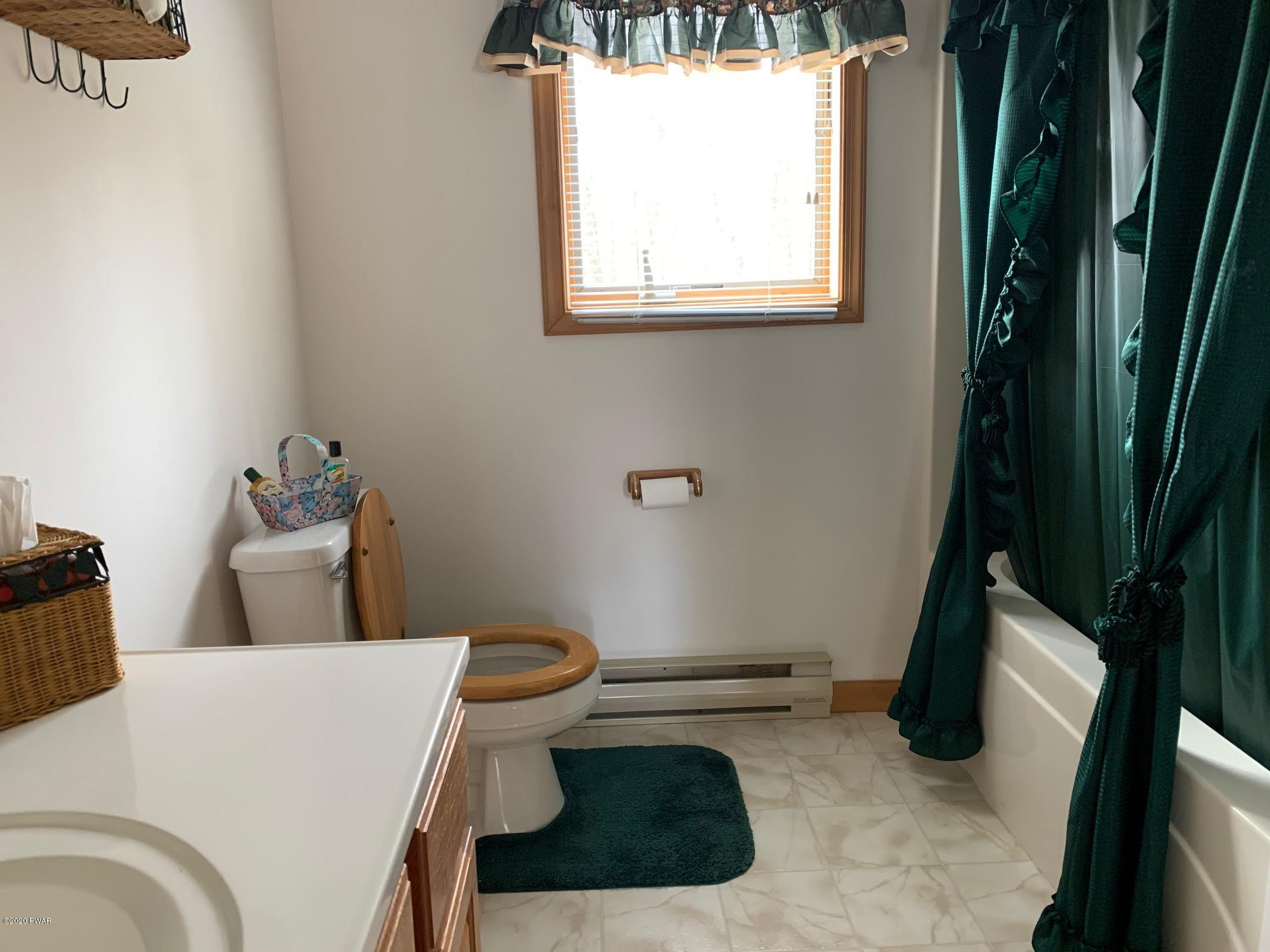 336 Maple Ridge Drive Hawley, PA 18428 - Photo 35 of 50 Upstairs bathroom