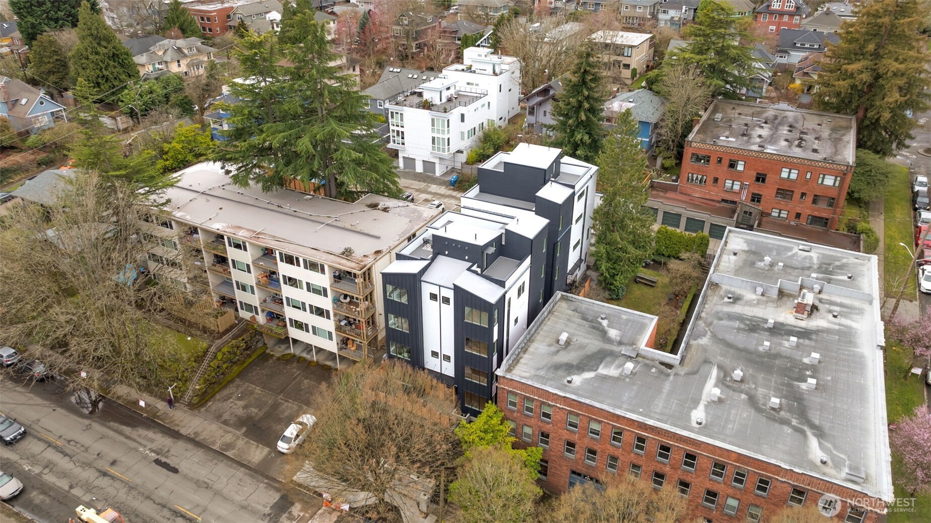 427 19th Avenue East Seattle, WA 98112 - Photo 30 of 30