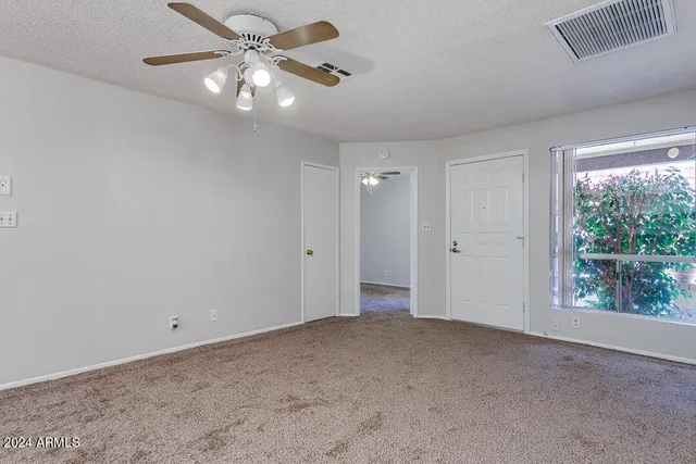 $1,395 | 195 North Cottonwood Street, Unit 14, Chandler, AZ 85225