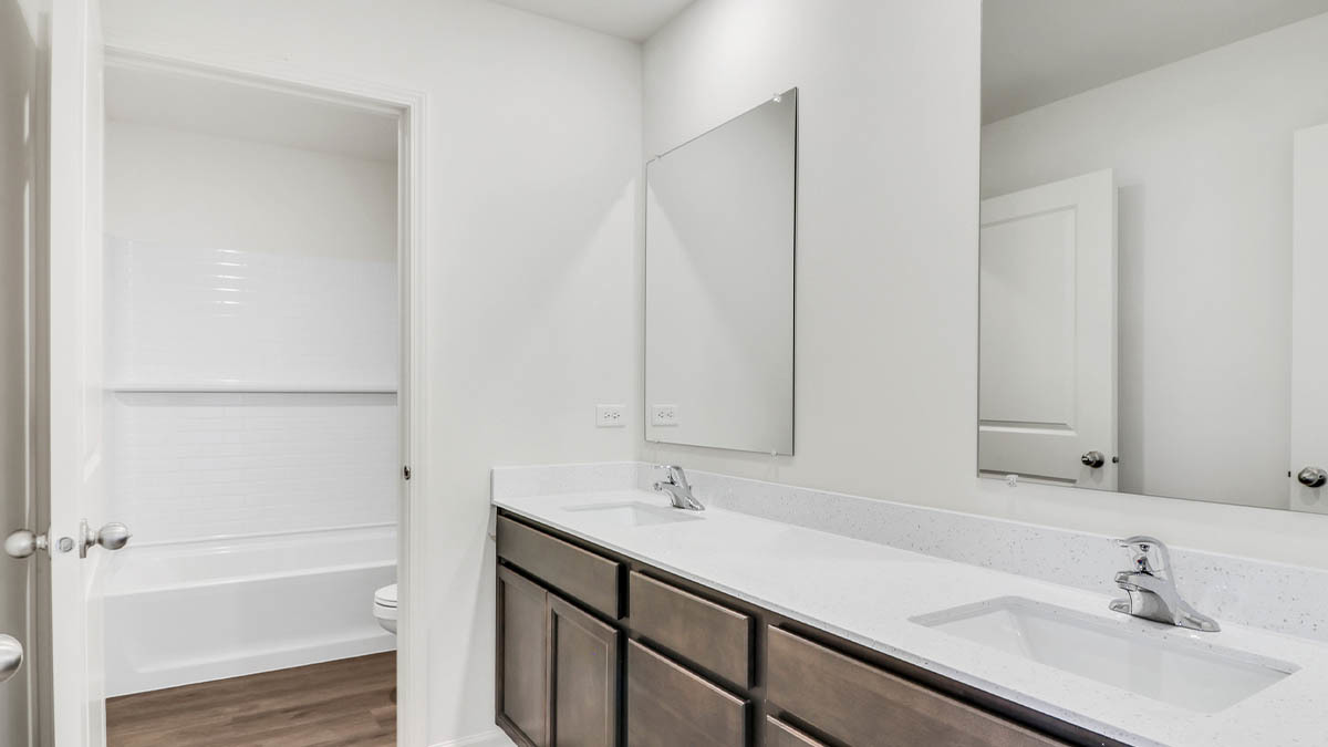 269 Snowdrop Lane Elgin, IL 60124 - Photo 19 of 30 Gallery Image 19