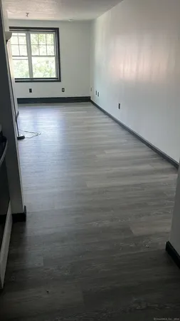 $1,100 | 1660 East Main Street, Unit 3Q, Waterbury, CT 06705