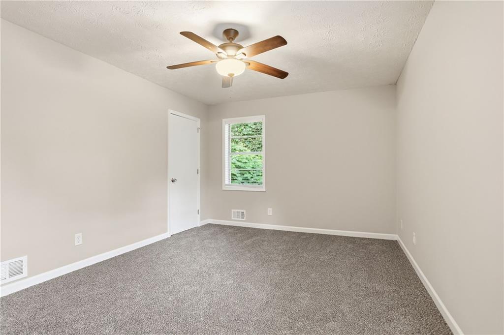2370 Tiffany Circle Decatur, GA 30035 - Photo 23 of 39