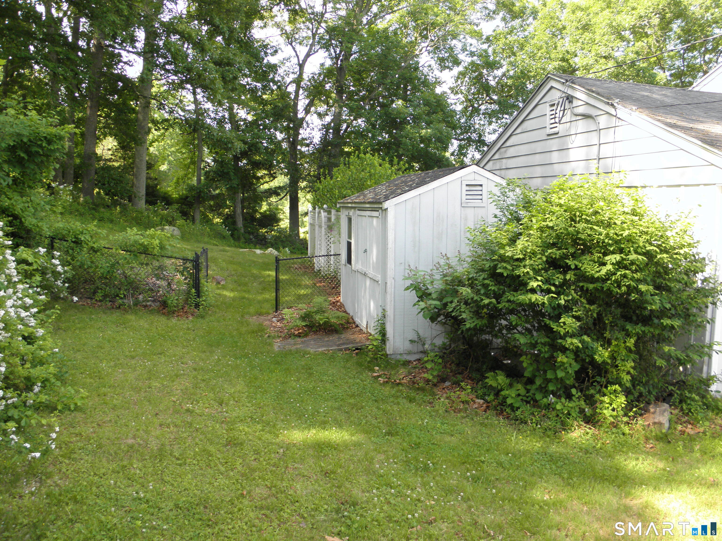 20 Maple Terrace Ledyard, CT 06339 - Photo 7 of 21