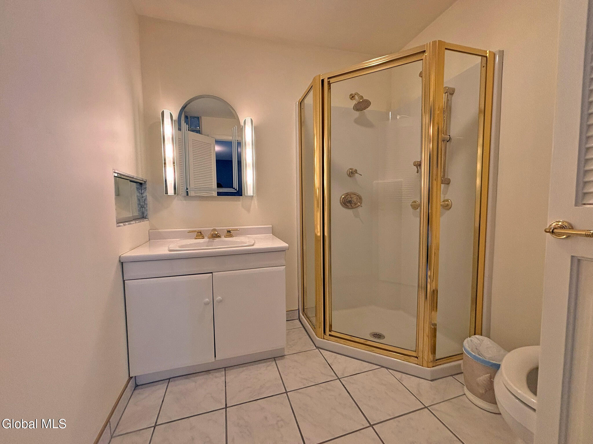 3 Windermere Road Saratoga Springs, NY 12866 - Photo 27 of 34 br2-bath