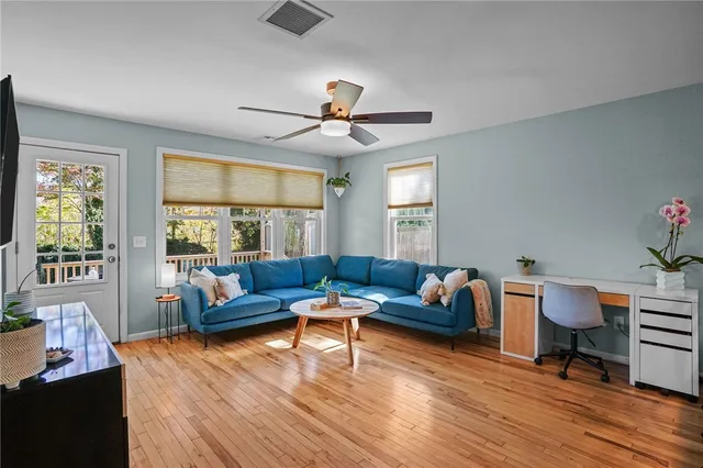 $3,950 | 31 Smith Street, South Kingstown, RI 02879