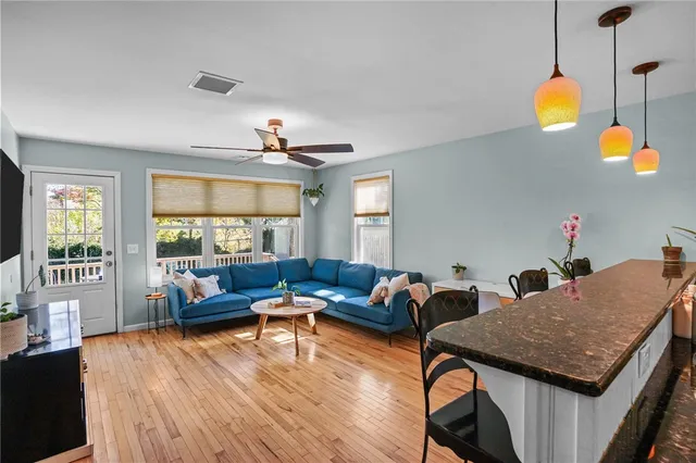 $3,950 | 31 Smith Street, South Kingstown, RI 02879