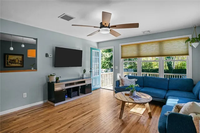 $3,950 | 31 Smith Street, South Kingstown, RI 02879