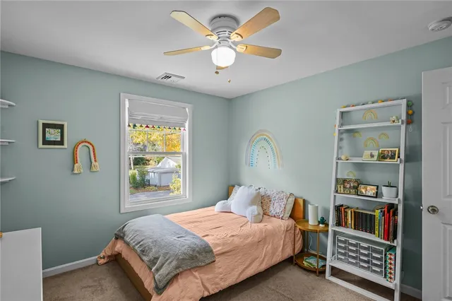 $3,950 | 31 Smith Street, South Kingstown, RI 02879