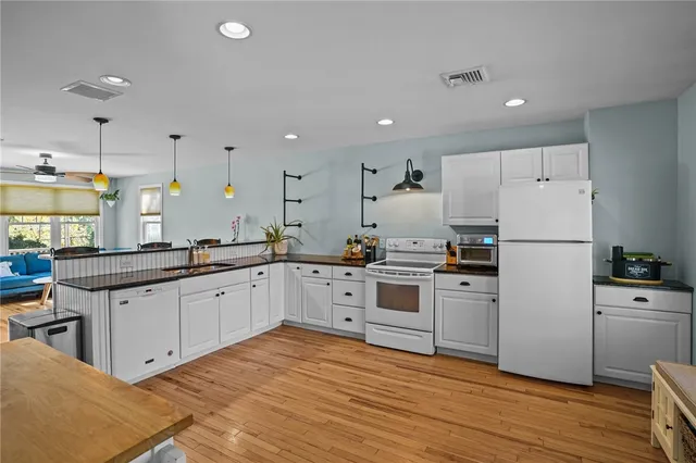 $3,950 | 31 Smith Street, South Kingstown, RI 02879