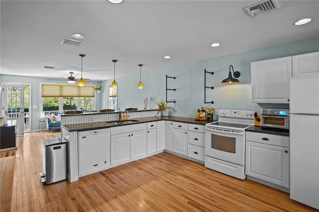 $3,950 | 31 Smith Street, South Kingstown, RI 02879