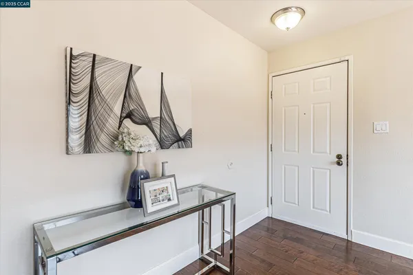 a view of utility room