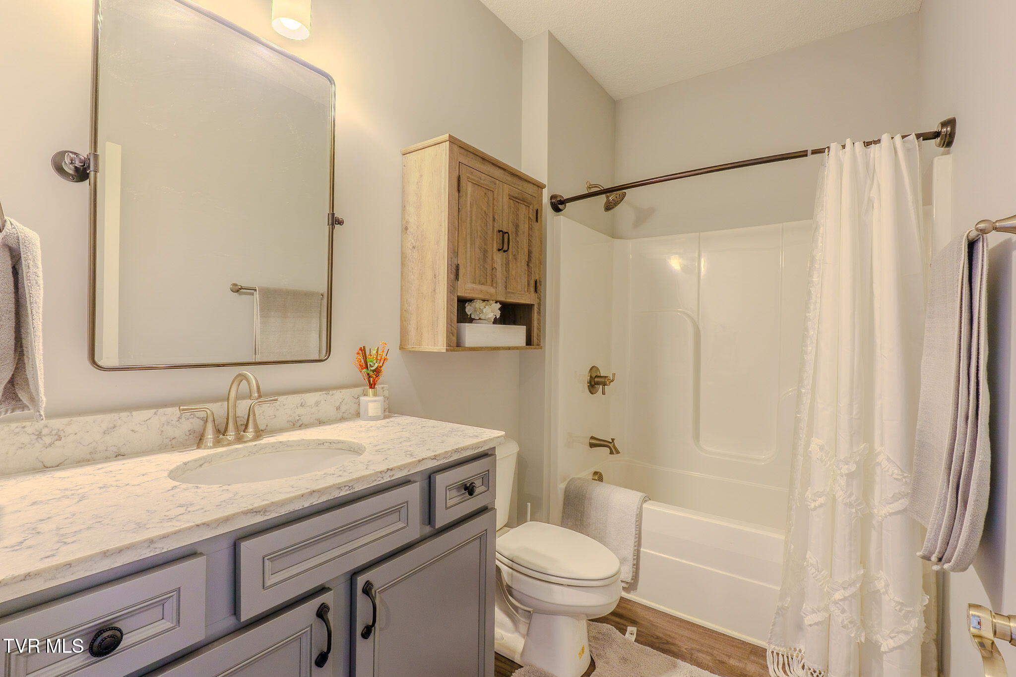 1759 Hickory Reserve Road Knoxville, TN 37932 - Photo 24 of 56 24-web-or-mls-DSC02320-HDR