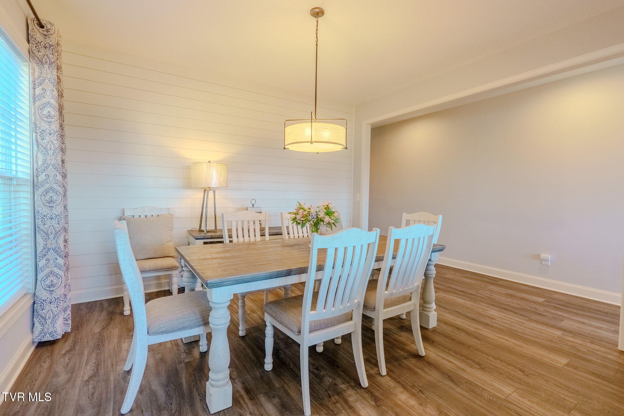 1759 Hickory Reserve Road Knoxville, TN 37932 - Photo 9 of 56 21-web-or-mls-DSC02248-HDR