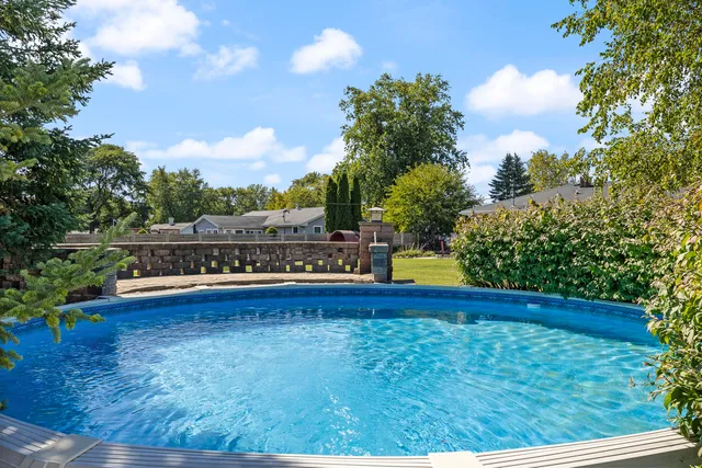 $425,000 | 15911 South Codo Drive, Homer Glen, IL 60491