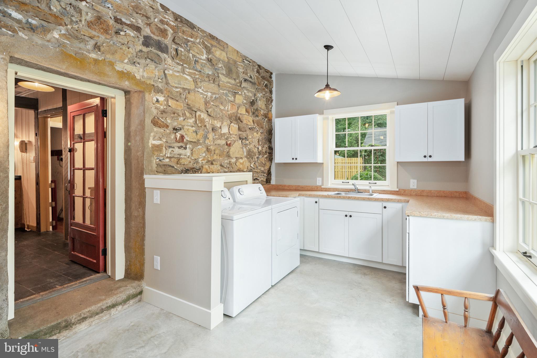 2682 Aquetong Road New Hope, PA 18938 - Photo 13 of 24 Laundry / Mud Room