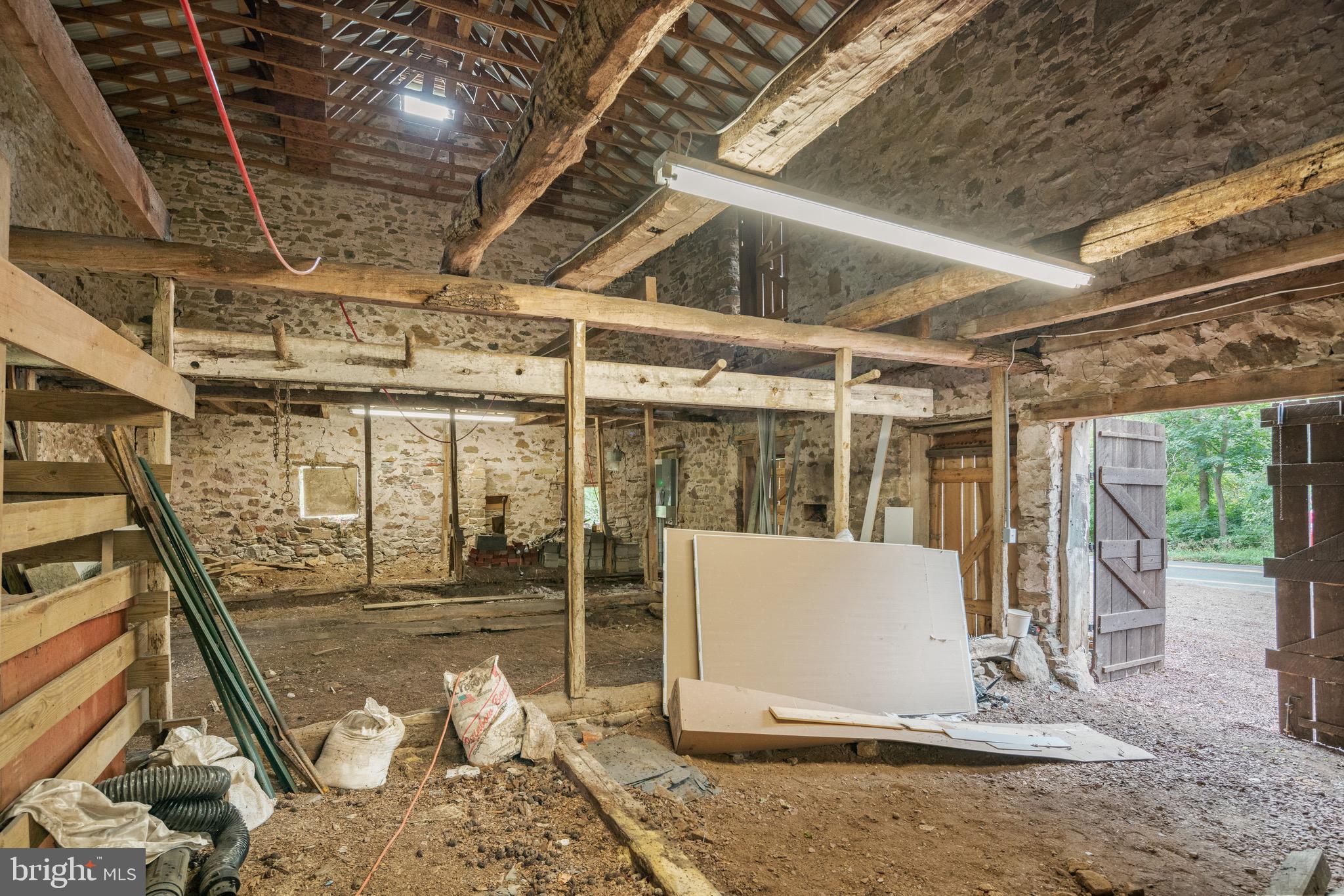 2682 Aquetong Road New Hope, PA 18938 - Photo 20 of 24 Barn