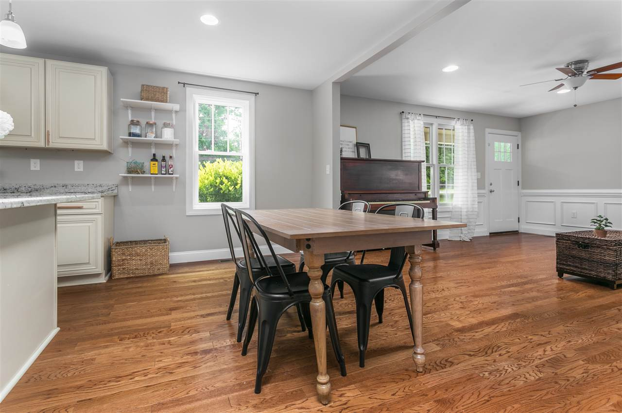 853 Cross Link Road Raleigh, NC 27610 - Photo 10 of 30 Dining Area