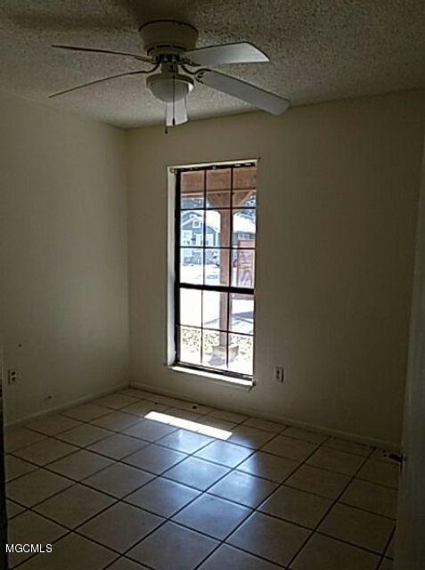 3443 Howze Street Moss Point, MS 39563 - Photo 6 of 9 5