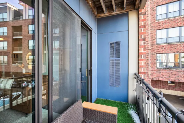 $285,000 | 4525 Park Commons Drive, Unit 217, St. Louis Park, MN 55416