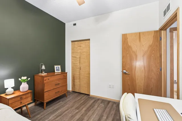 $285,000 | 4525 Park Commons Drive, Unit 217, St. Louis Park, MN 55416