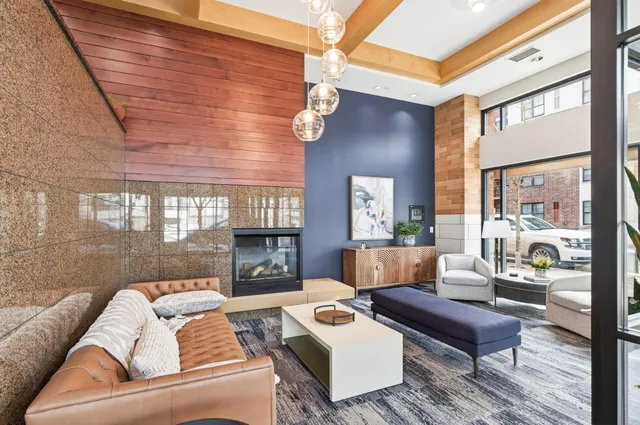 $285,000 | 4525 Park Commons Drive, Unit 217, St. Louis Park, MN 55416