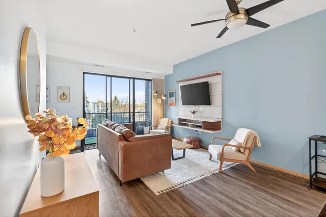 $285,000 | 4525 Park Commons Drive, Unit 217, St. Louis Park, MN 55416