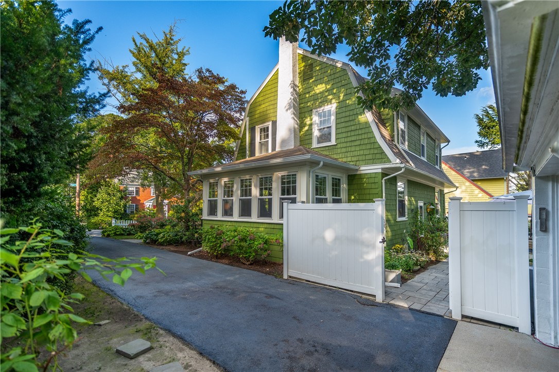 335 Rochambeau Avenue Providence, RI 02906 - Photo 41 of 44 Gallery Image 41