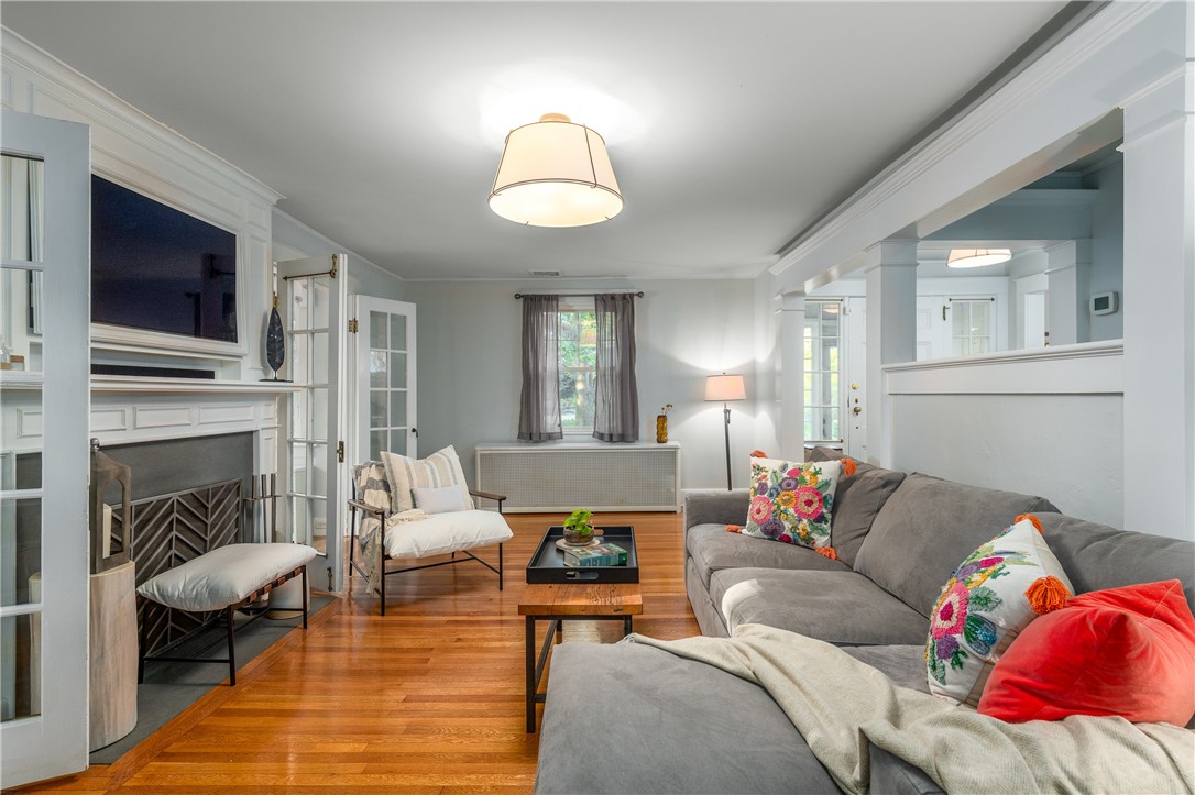 335 Rochambeau Avenue Providence, RI 02906 - Photo 6 of 44 Gallery Image 6