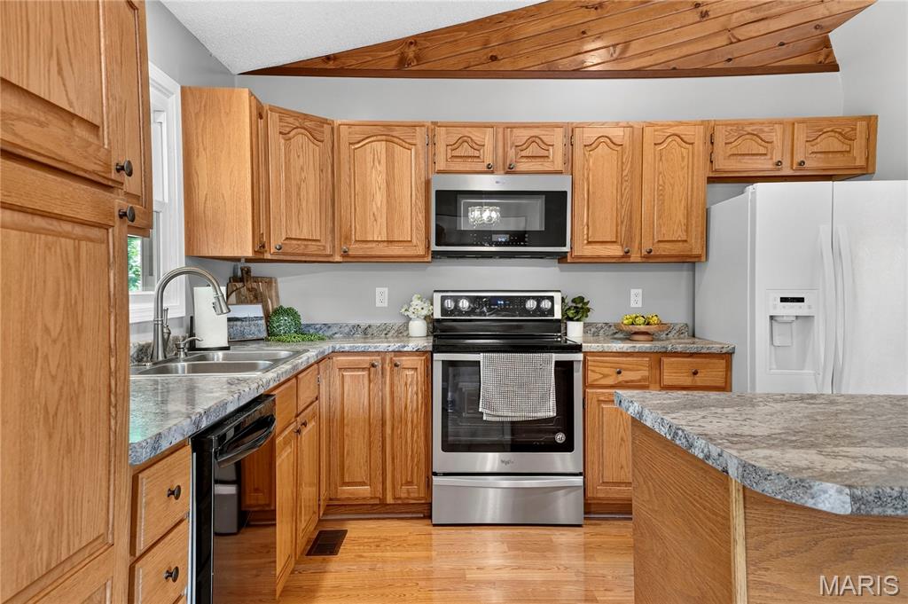 519 Grandview Road St. Clair, MO 63077 - Photo 9 of 48 Gallery Image 9