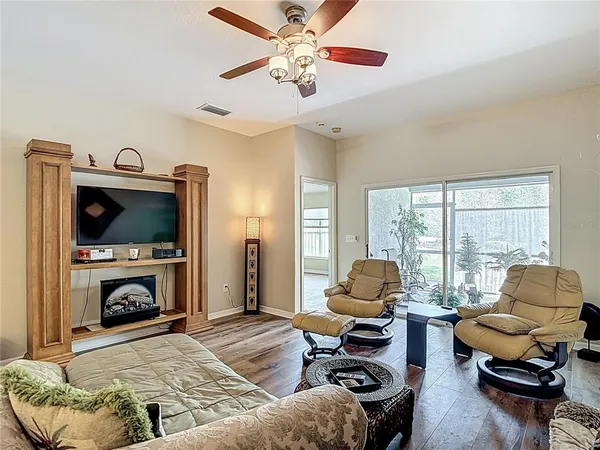 $295,000 | 31965 Stillmeadow Drive, Wesley Chapel, FL 33543
