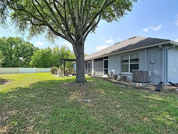 $295,000 | 31965 Stillmeadow Drive, Wesley Chapel, FL 33543
