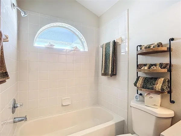 $295,000 | 31965 Stillmeadow Drive, Wesley Chapel, FL 33543