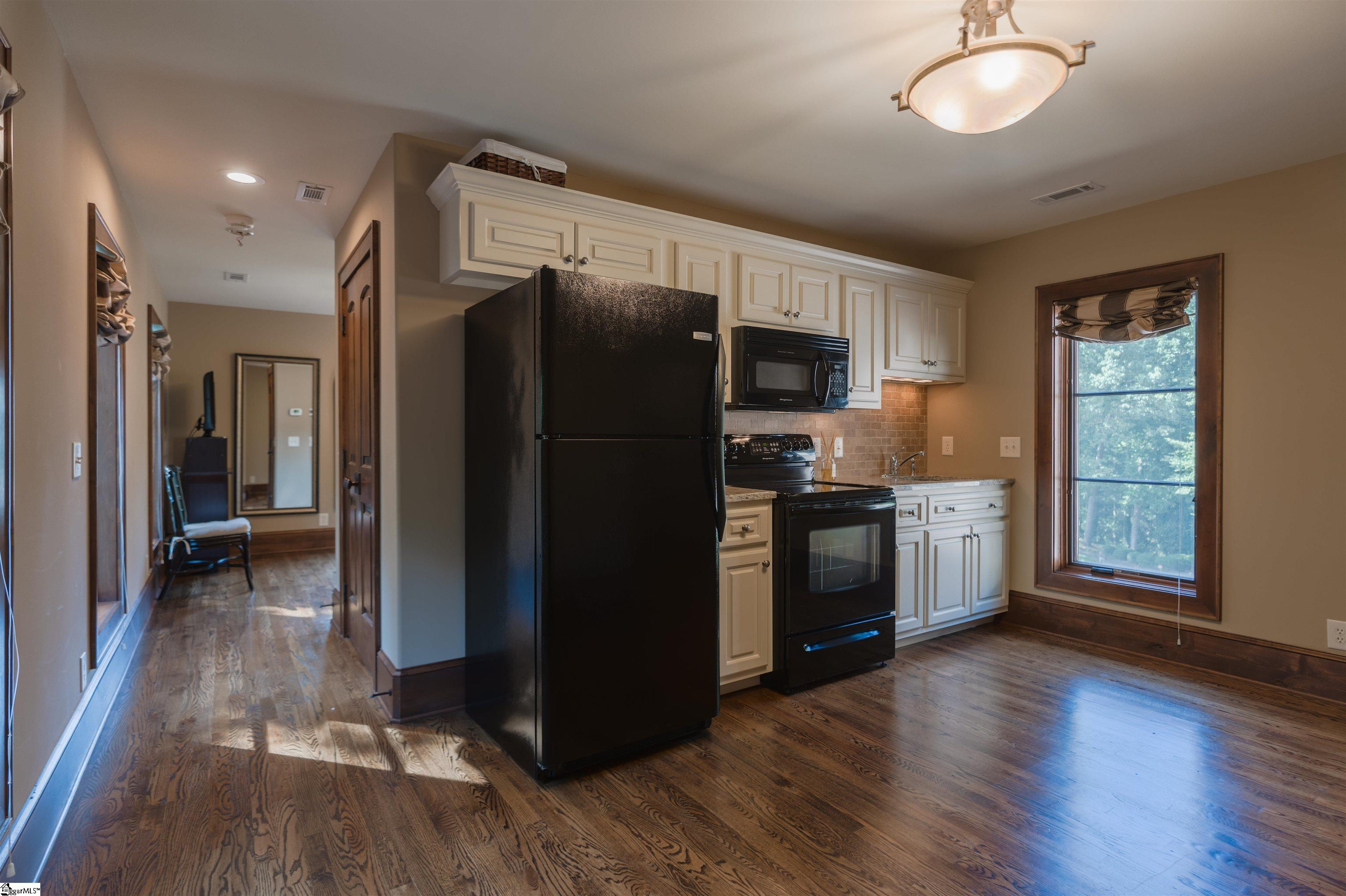 20 Babbs Hollow Road Greenville, SC 29607 - Photo 34 of 36