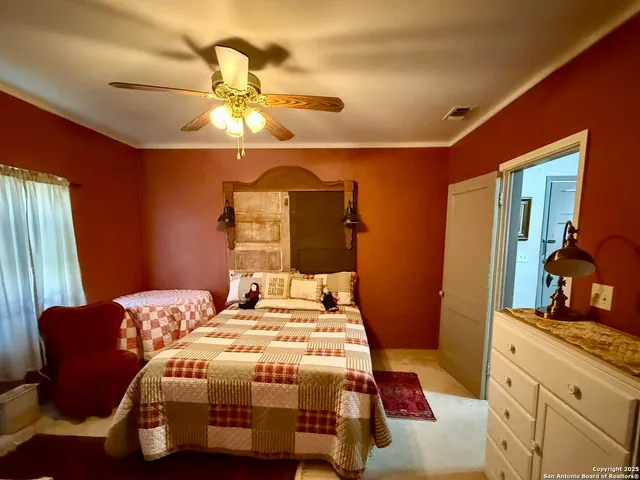 $150,000 | 705 Weir, Karnes City, TX 78118