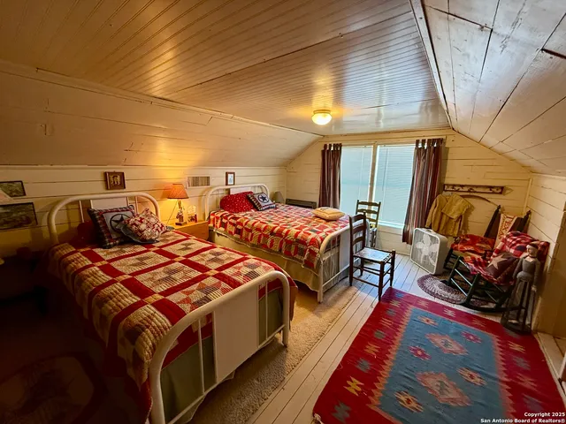 $150,000 | 705 Weir, Karnes City, TX 78118