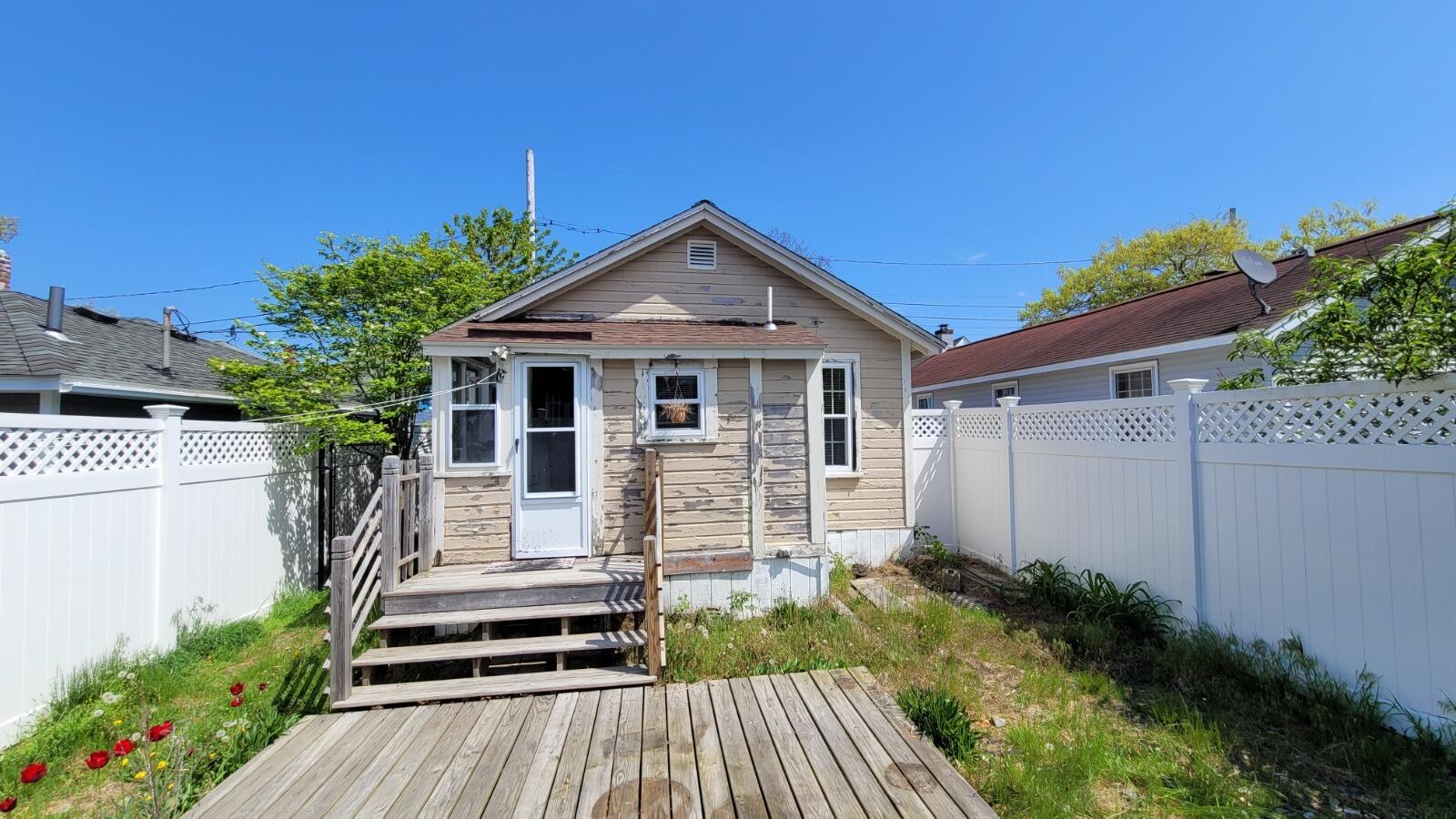 5 Dale Avenue Onset, MA 02558 - Photo 1 of 18 Back of House