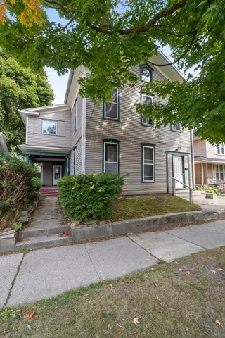 $99,900 | 505-507 2nd Street, Jackson, MI 49203