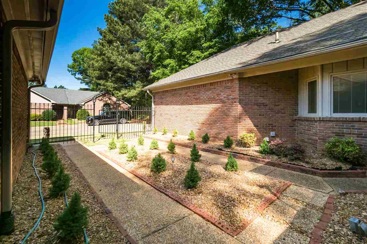 210 Autumn Ridge Drive Jackson, MS 39211 - Photo 4 of 27 Photo 4