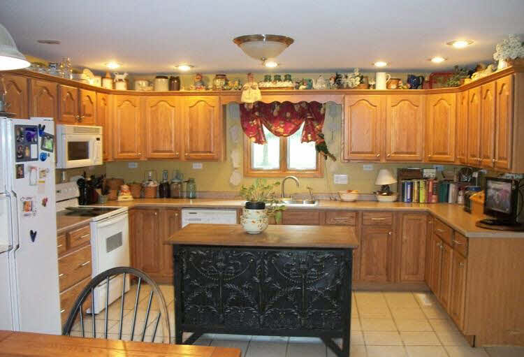 938 North Hillcrest Road Vincennes, IN 47591 - Photo 2 of 12 Gallery Image 2