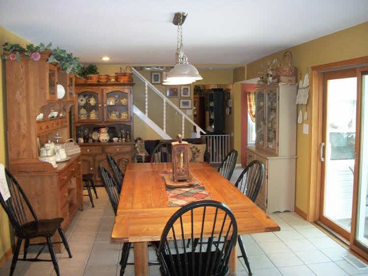 938 North Hillcrest Road Vincennes, IN 47591 - Photo 3 of 12 Gallery Image 3