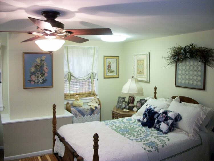 938 North Hillcrest Road Vincennes, IN 47591 - Photo 8 of 12 Gallery Image 8