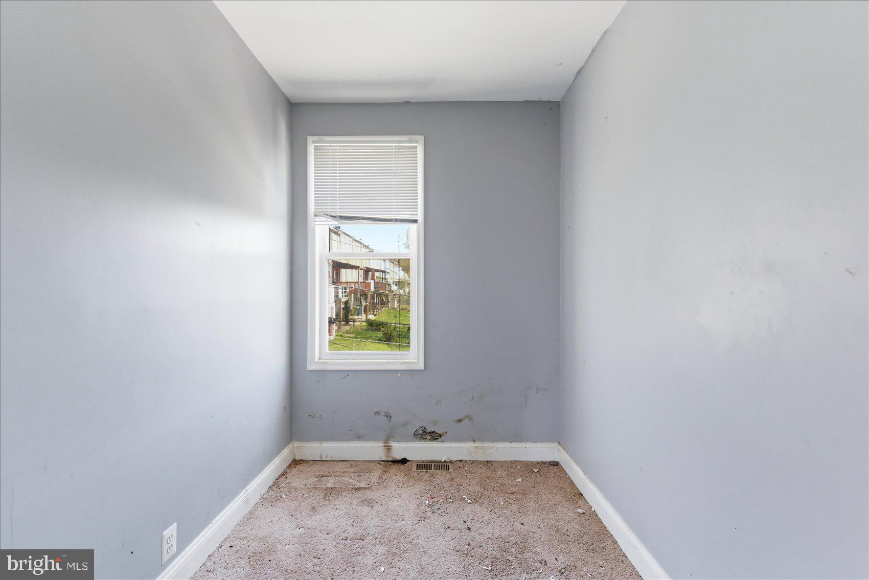 209 South Tremont Road Baltimore, MD 21229 - Photo 20 of 34