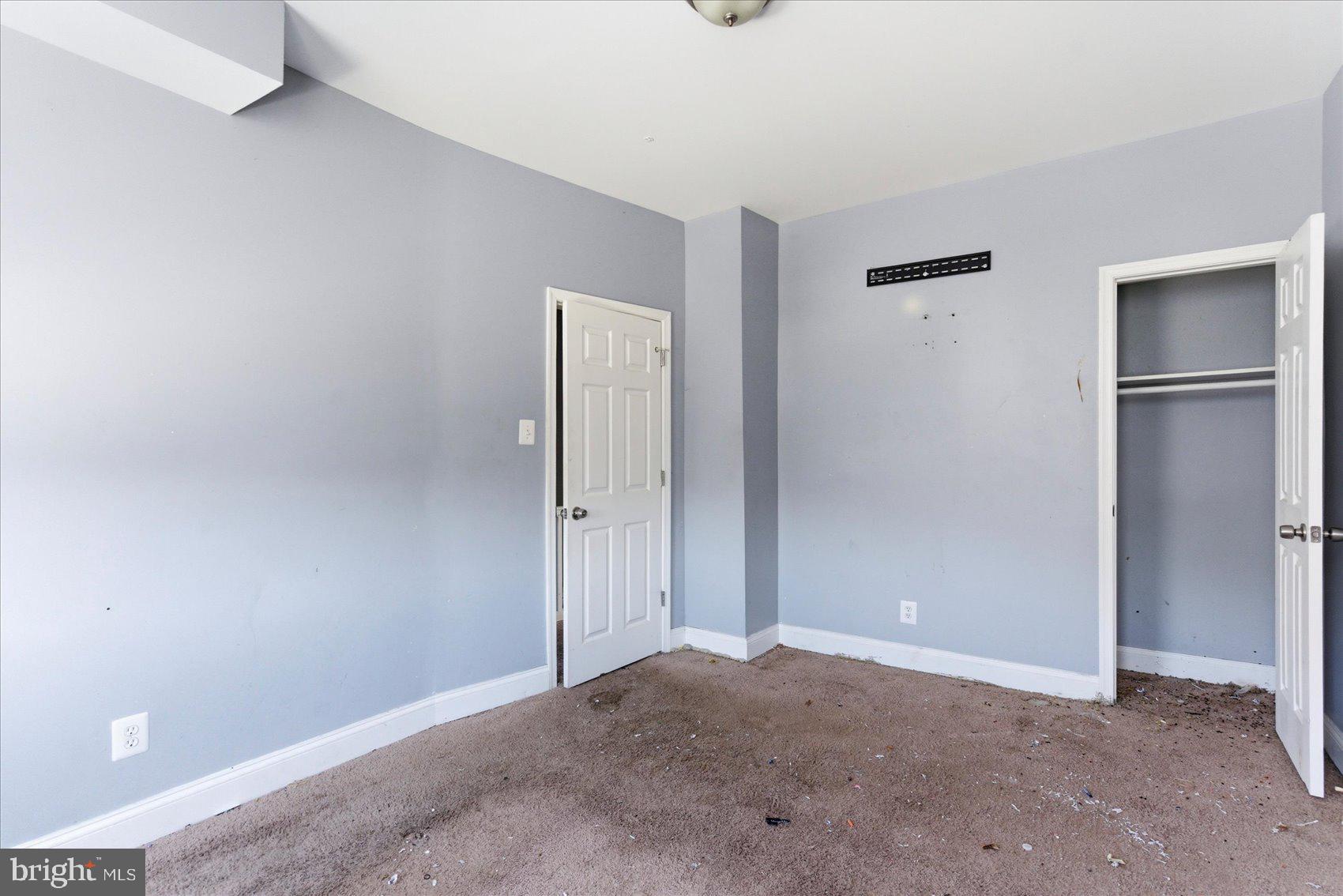 209 South Tremont Road Baltimore, MD 21229 - Photo 27 of 34