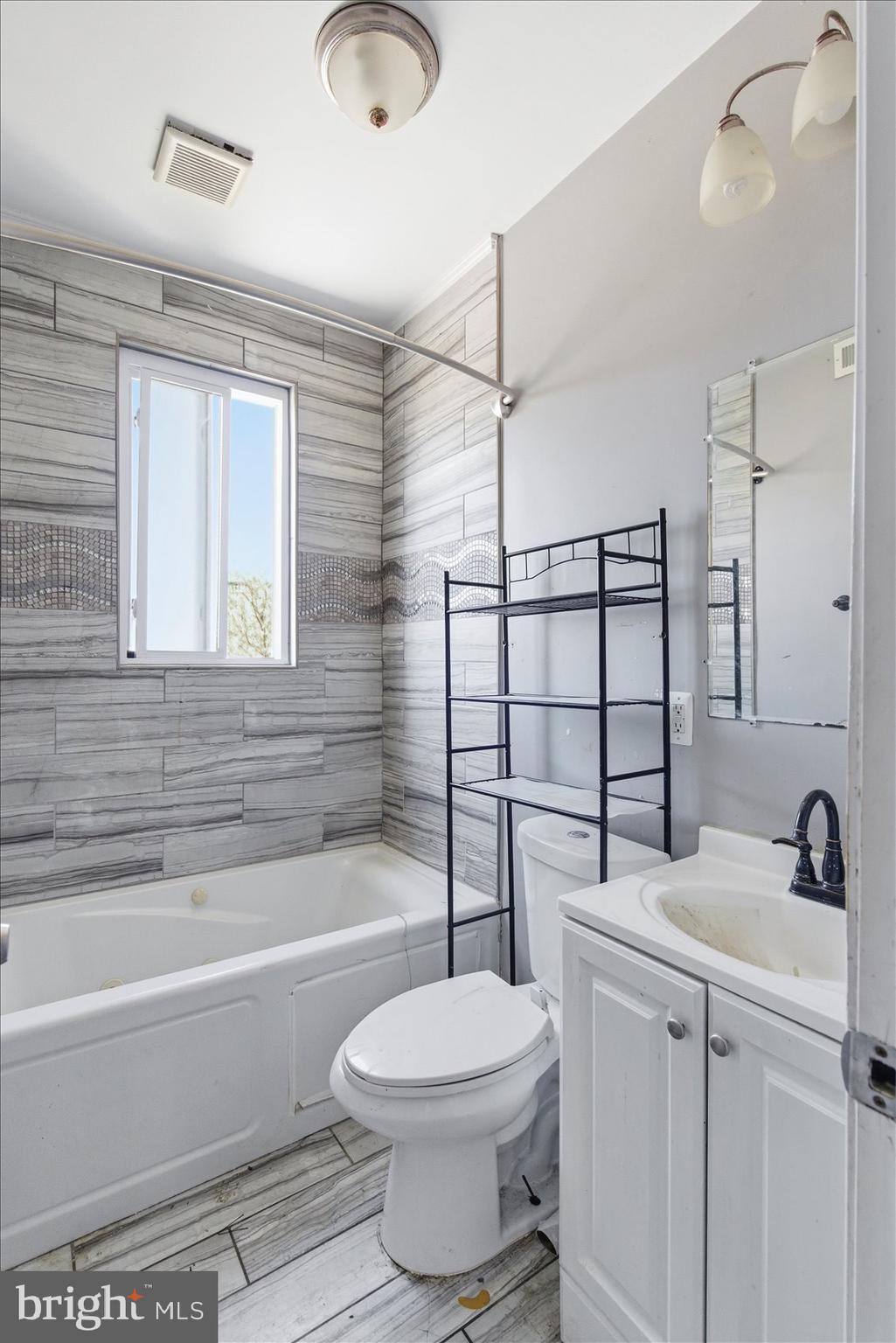 209 South Tremont Road Baltimore, MD 21229 - Photo 29 of 34