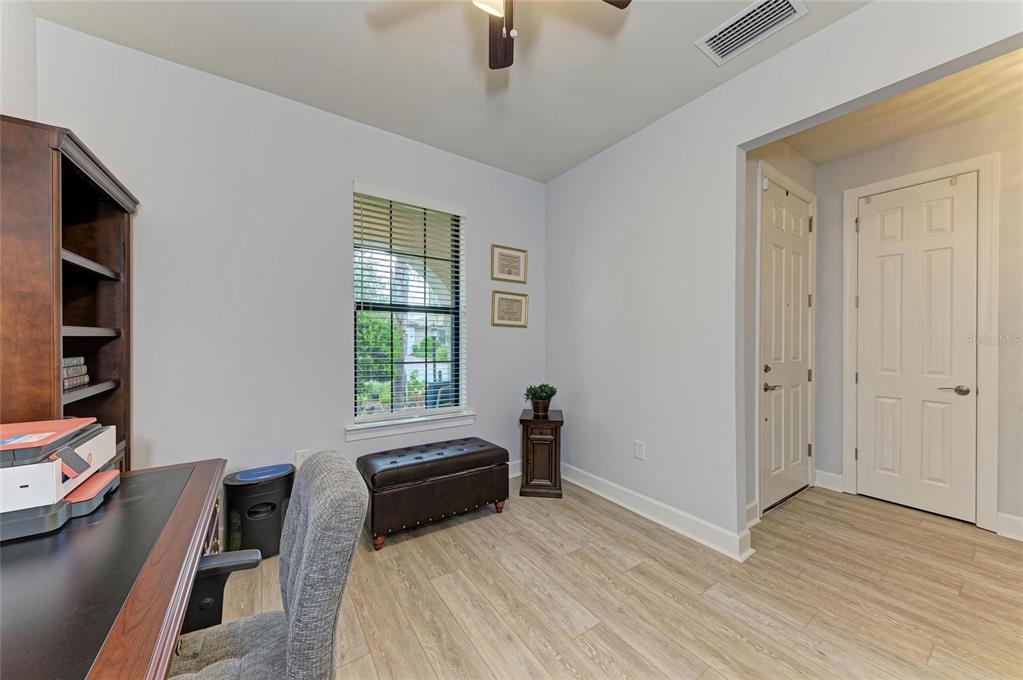 7572 Viola Loop Bradenton, FL 34202 - Photo 10 of 65