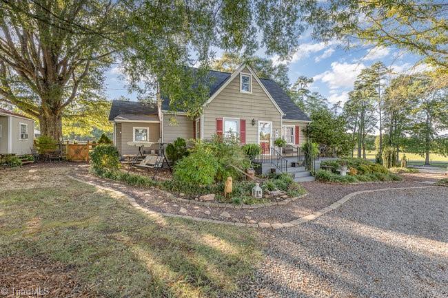 4237 Siloam Road East Bend, NC 27018 - Photo 2 of 29 Gallery Image 2
