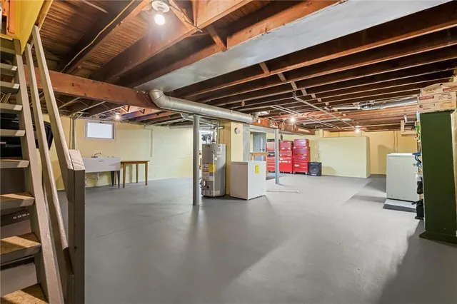 $160,000 | 44 Franklin Avenue, Ellwood City, PA 16117