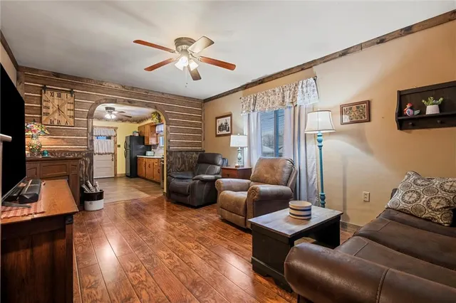 $160,000 | 44 Franklin Avenue, Ellwood City, PA 16117