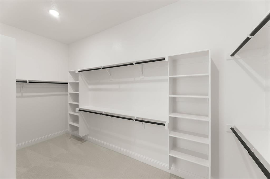 132 Evanston Court Rhome, TX 76078 - Photo 29 of 40 132 Evanston-Primary Suite-6