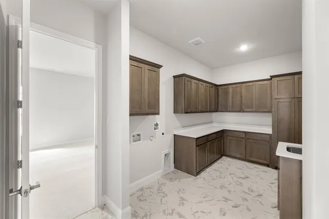 $749,900 | 132 Evanston Court, Rhome, TX 76078